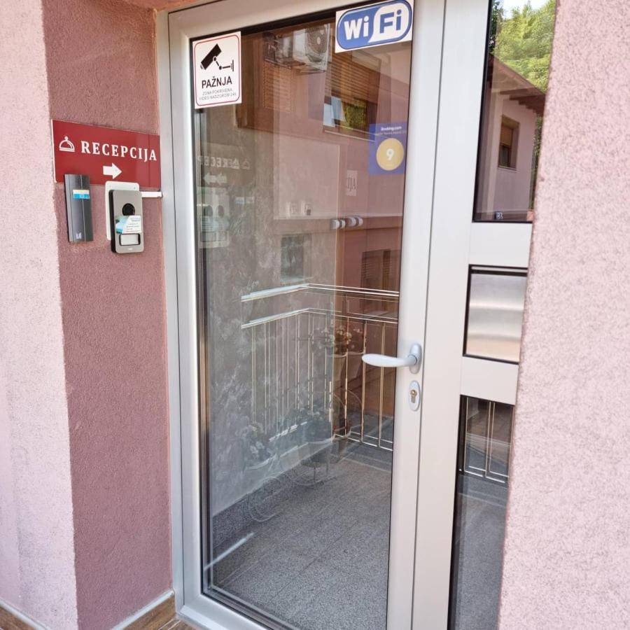 Apartmani Vesto Banja Luka Exterior foto